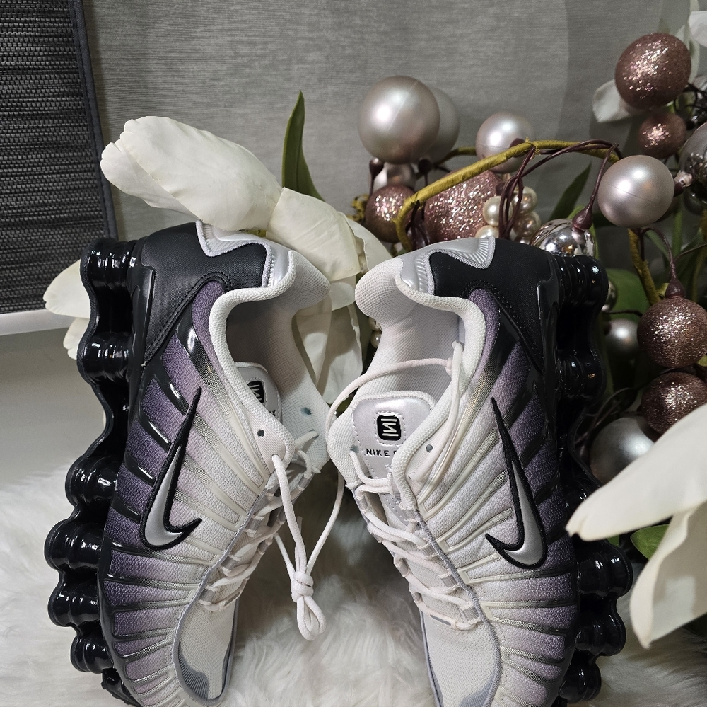 Nike Shox TL Women's Shoes  Product DetailsShown: Off Noir New